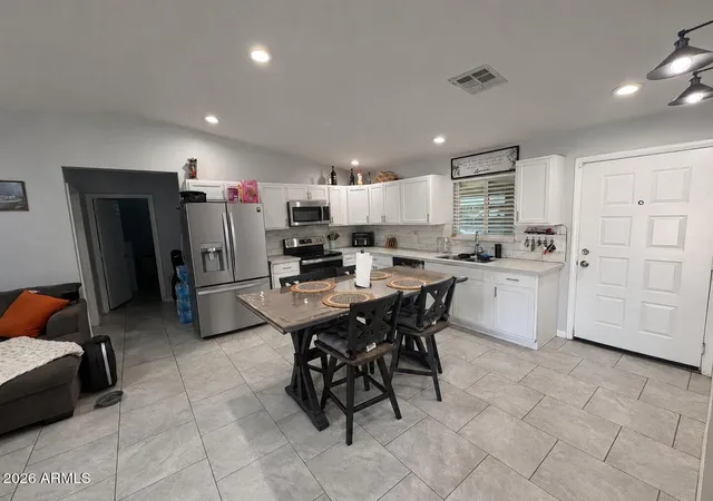 Photo 3 of Single family home for sale at 6920 W Melvin St, Phoenix, AZ 85043 | MLS# 7073290 | Listing updated on 2026-09-15