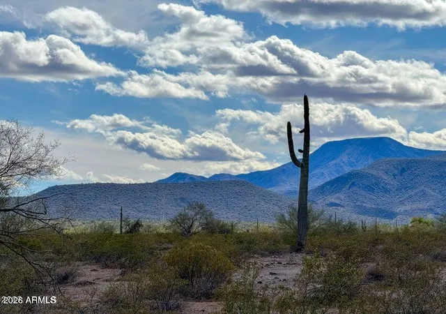 Photo 1 of Land for sale at 0 E Almendra Rd Lot B 167 Acres, Maricopa, AZ 85139 | MLS# 7073293 | Listing updated on 2026-10-09