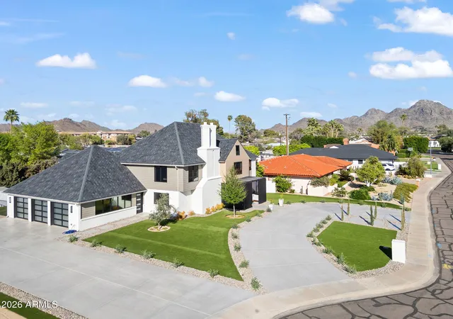 Photo 2 of Mansion for sale at 910 E Kaler Dr, Phoenix, AZ 85020 | MLS# 7073300 | Listing updated on 2026-09-06