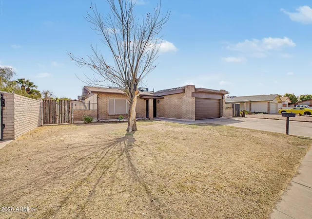 Photo 2 of Single family home for sale at 7313 N 46th Circle, Glendale, AZ 85301 | MLS# 7073477 | Listing updated on 2026-09-09
