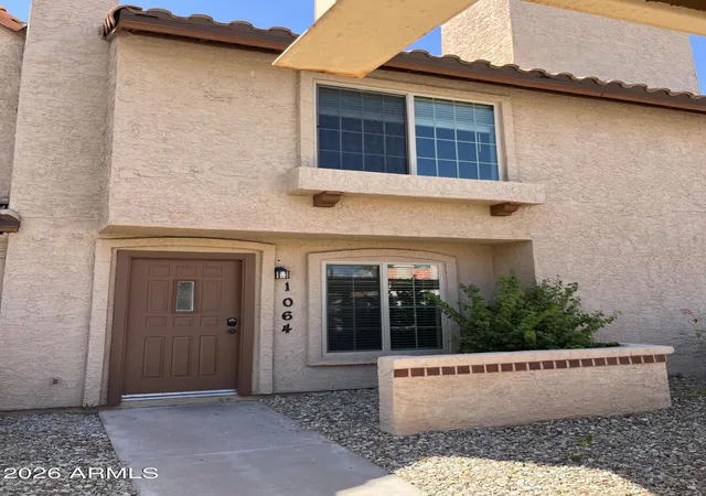Listing Photo 1 - Condo for sale in building located at 4901 E Kelton Ln, Scottsdale, AZ 85254 - Unit #1064