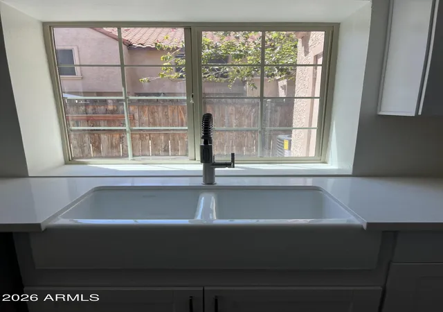 Listing Photo 5 - Condo for sale in building located at 4901 E Kelton Ln, Scottsdale, AZ 85254 - Unit #1064