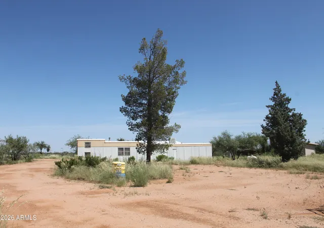 Photo 2 of Manufactured home for sale at 7725 E Nevada Dr, Hereford, AZ 85615 | MLS# 7073714 | Listing updated on 2026-09-01