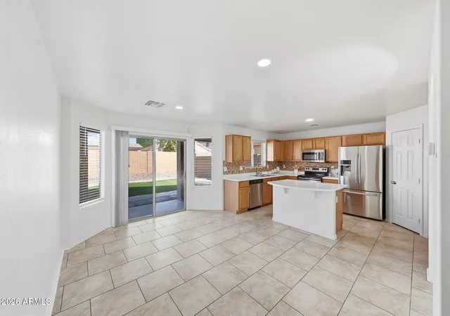 Photo 4 of Single family home for sale at 5715 S 17th Avenue, Phoenix, AZ 85041 | MLS# 7073541 | Listing updated on 2026-09-01