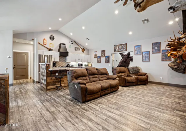 Photo 2 of Single family home for sale at 927 W Siesta Dr, Taylor, AZ 85939 | MLS# 7073650 | Listing updated on 2026-09-01