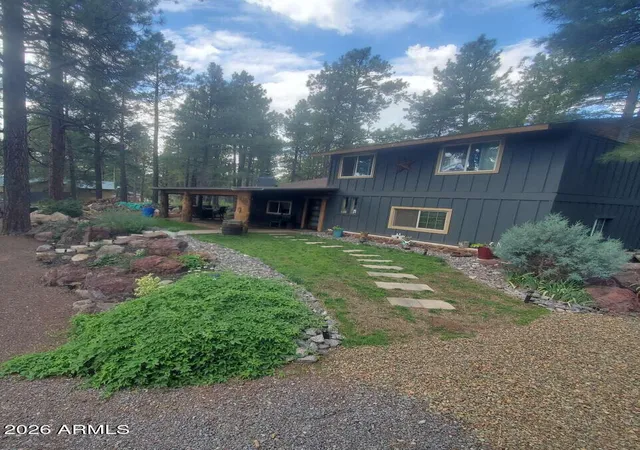 Photo 1 of Single family home for sale at 966 This A Way Rd, Parks, AZ 86018 | MLS# 7073658 | Listing updated on 2026-09-01