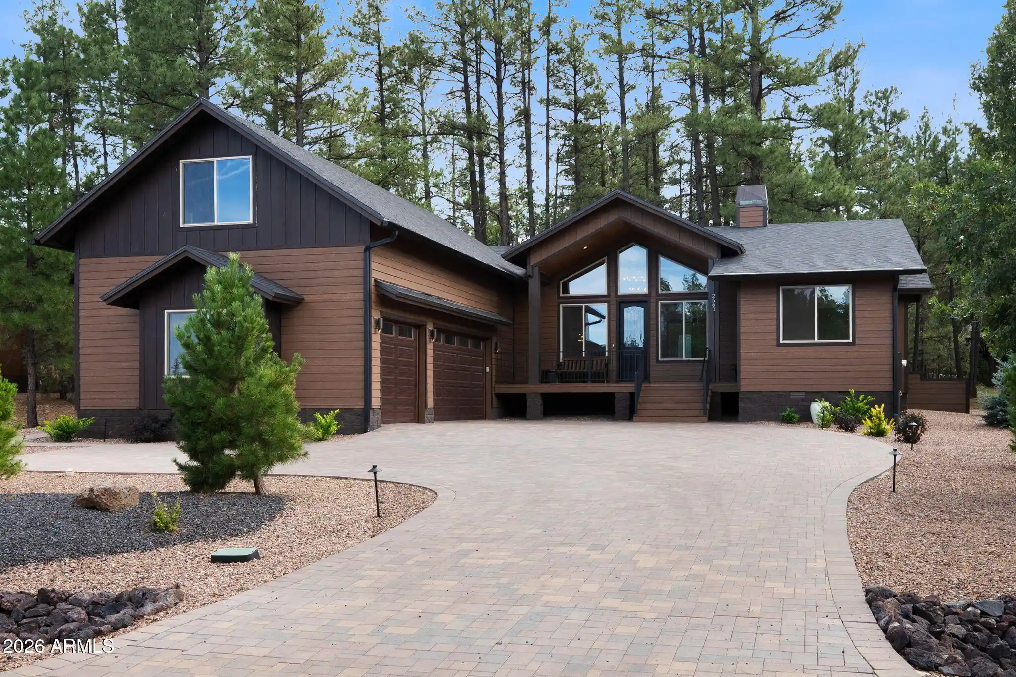 Photo 1 of Single family home for sale at 2561 W Edgewater, Show Low, AZ 85901 | MLS# 7077932 | Listing updated on 2026-10-15
