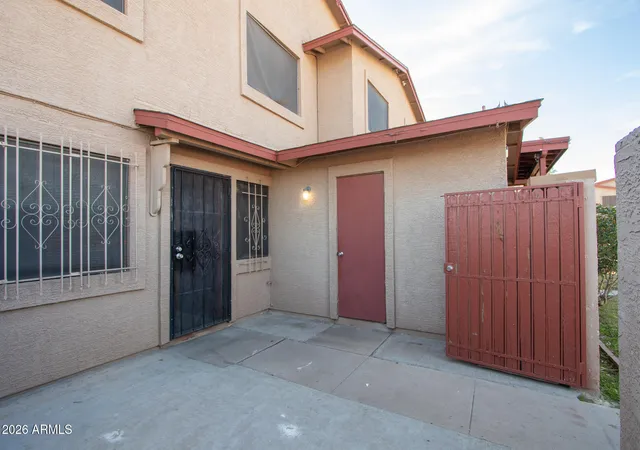 Photo 2 of Townhouse for sale at 3941 W Wonderview Rd, Phoenix, AZ 85019 | MLS# 7073763 | Listing updated on 2026-09-21