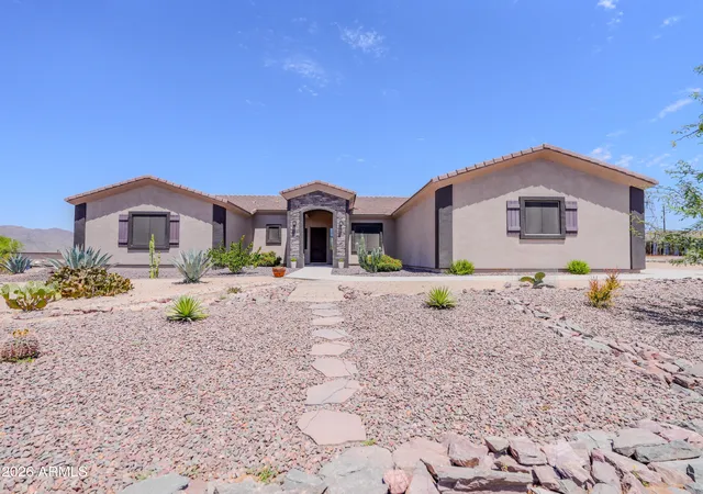 Photo 2 of Single family home for sale at 40130 N 7th Street, Phoenix, AZ 85086 | MLS# 7073780 | Listing updated on 2026-09-08