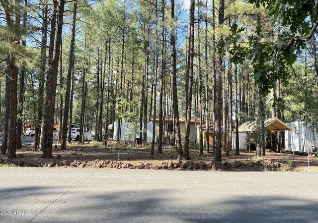Photo 2 of Sale Pending at 330 W Pine Oak Ln #82, Lakeside, AZ 85929 | MLS# 7073822 | Listing updated on 2026-09-09