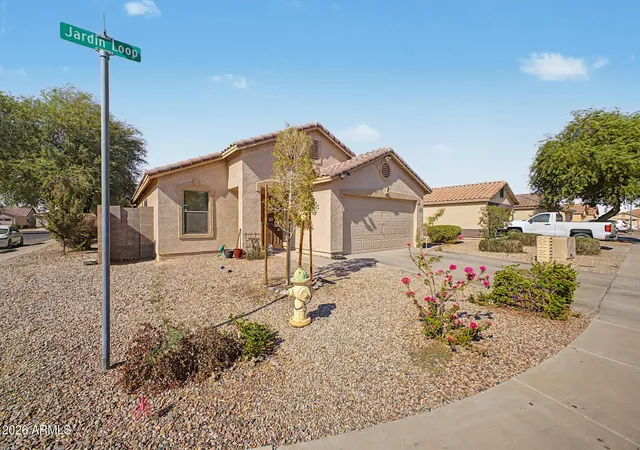 Photo 2 of Single family home for sale at 564 W Jardin Loop, Casa Grande, AZ 85122 | MLS# 7073854 | Listing updated on 2026-09-02