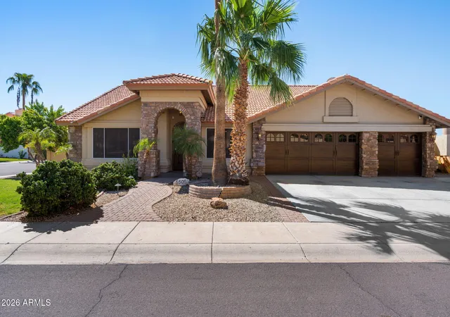 Photo 1 of Single family home for sale at 5505 W Lone Cactus Dr, Glendale, AZ 85308 | MLS# 7086189 | Listing updated on 2026-10-30