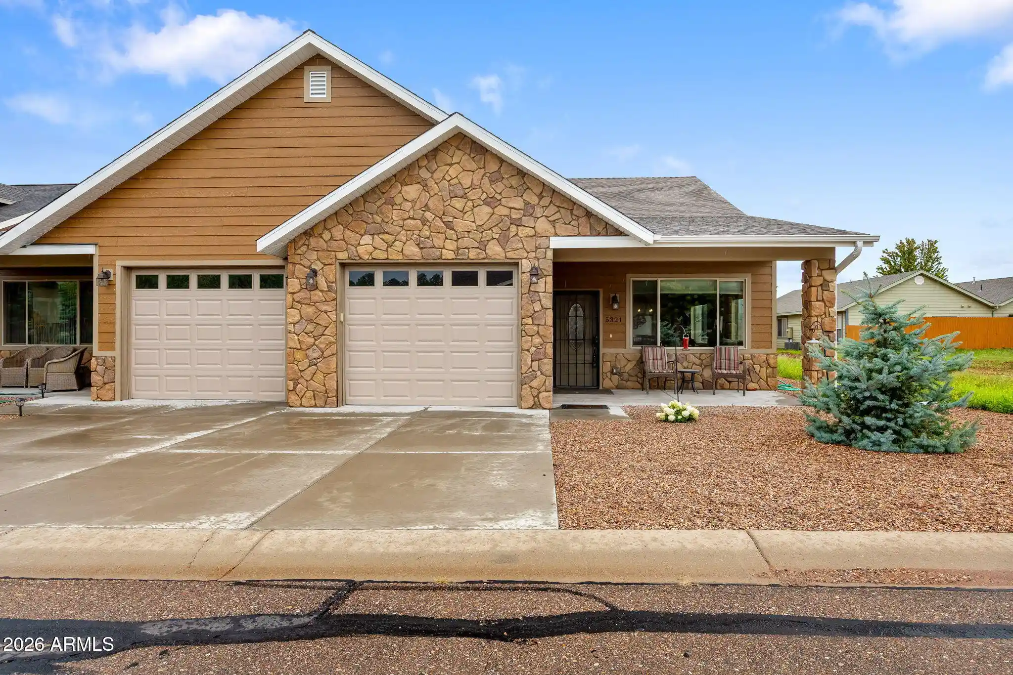 Townhouse for sale at 5321 S Maverick Mountain Dr, Show Low, AZ 85901 | MLS# 7086892