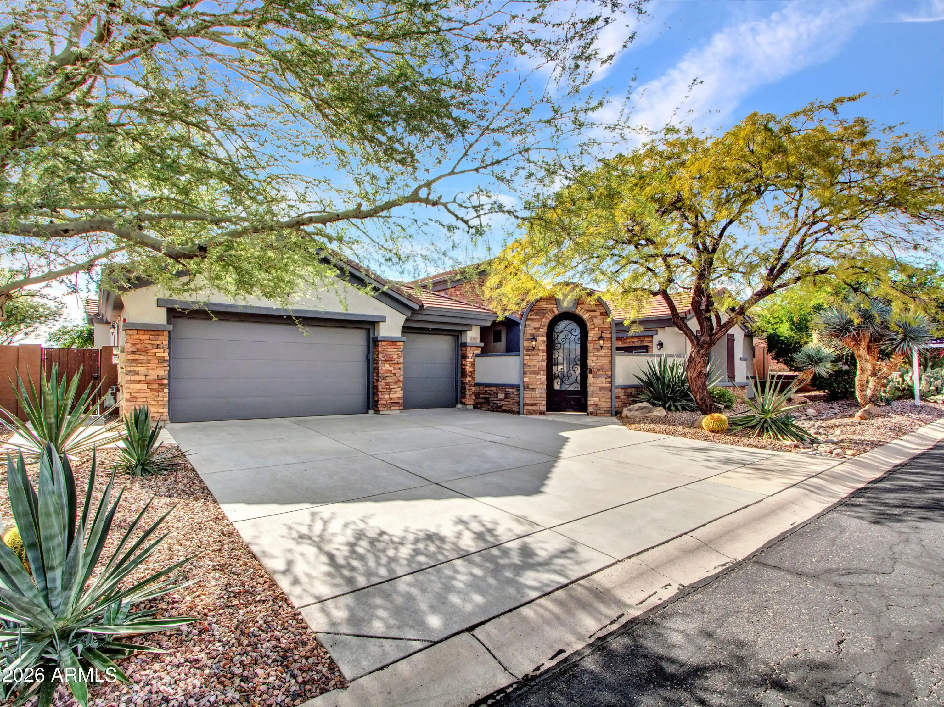 Photo 1 of Single family home for sale at 41810 N Signal Hl Ct, Phoenix, AZ 85086 | MLS# 7079558 | Listing updated on 2026-10-28