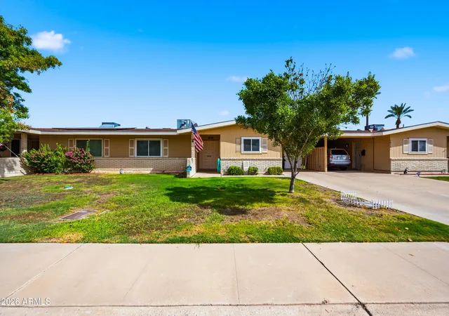 Townhouse for sale at 10306 W Audrey Dr, Sun City, AZ 85351 | MLS# 7078104