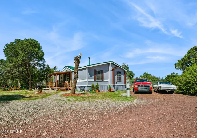 Photo 1 of Manufactured home for sale at 9555 Crosscut Dr, Flagstaff, AZ 86004 | MLS# 7080008 | Listing updated on 2026-10-28