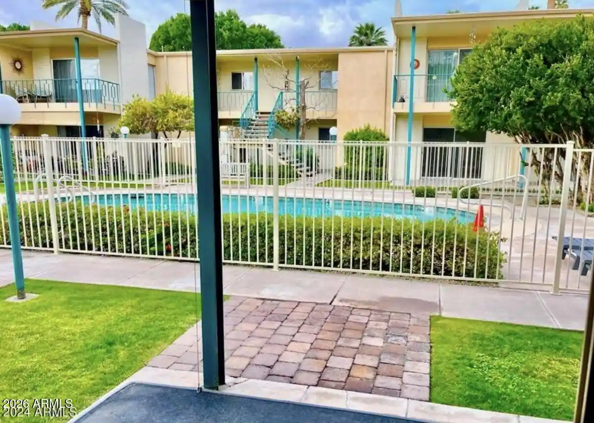 Listing Photo 1 - Condo for sale in 3655 N 5Th Ave located at 3655 N 5Th Ave, Phoenix, AZ 85013 - Unit #106