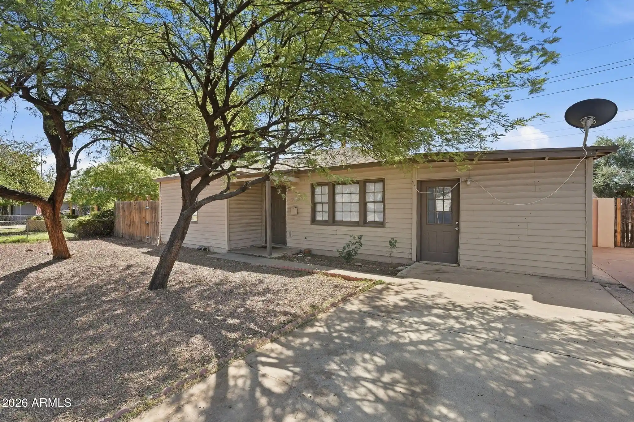 Photo 1 of Single family home for sale at 2525 W Luke Ave, Phoenix, AZ 85017 | MLS# 7080287 | Listing updated on 2026-10-20