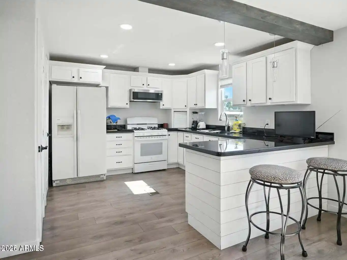 Photo 1 of Manufactured home for sale at 1001 N 43rd Avenue #282, Phoenix, AZ 85009 | MLS# 7080514 | Listing updated on 2026-10-15