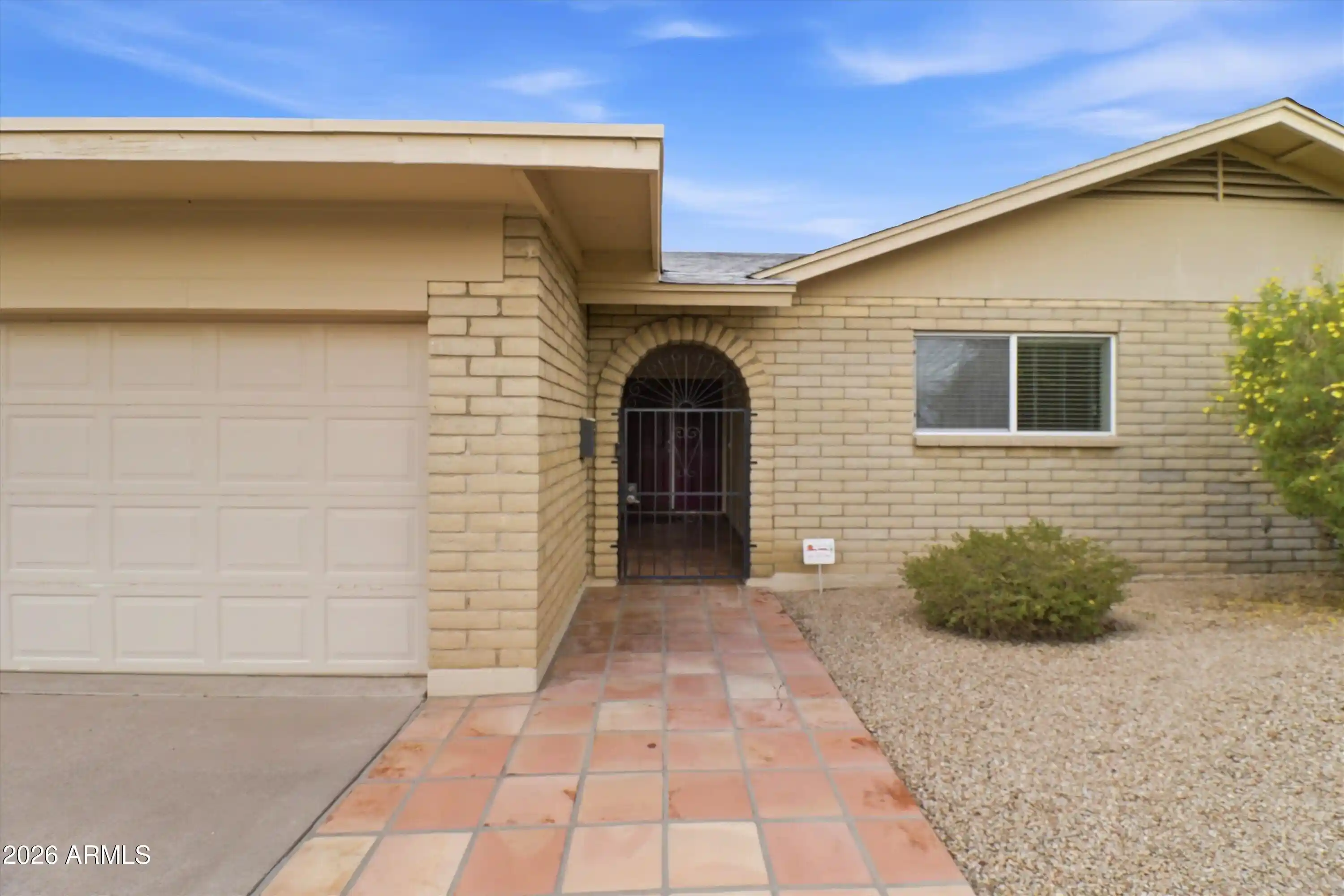 Photo 1 of Sale Pending at 2318 W Dahlia Dr, Phoenix, AZ 85029 | MLS# 7083389 | Listing updated on 2026-10-25
