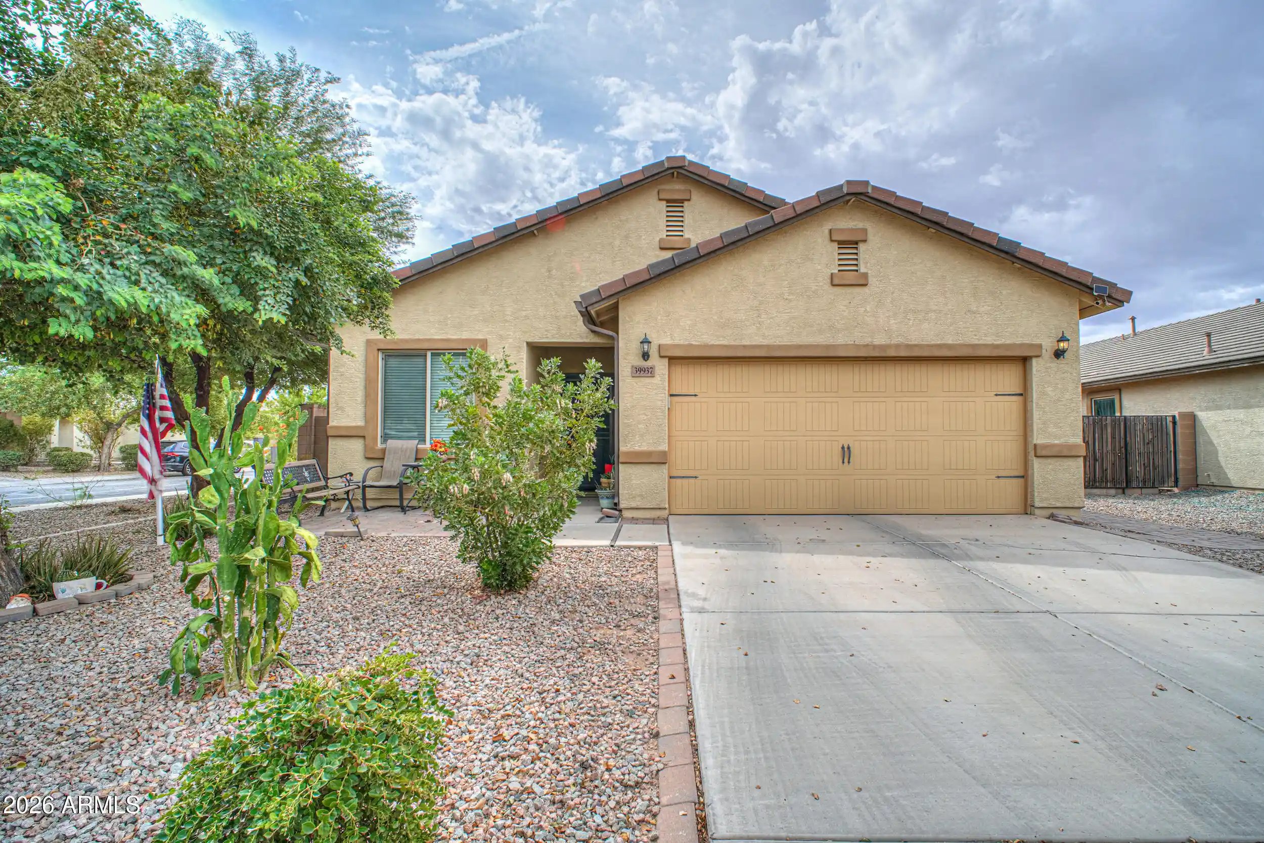 Single family home for sale at 39937 W Pryor Ln, Maricopa, AZ 85138 | MLS# 7081815