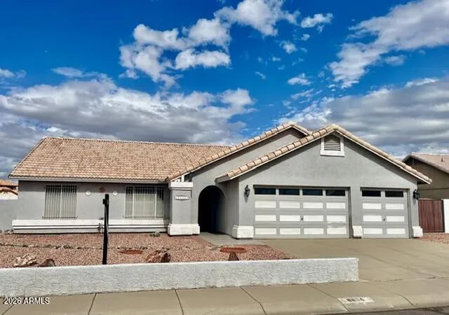 Single family home for sale at 8836 W Charter Oak Rd, Peoria, AZ 85381 | MLS# 7097534