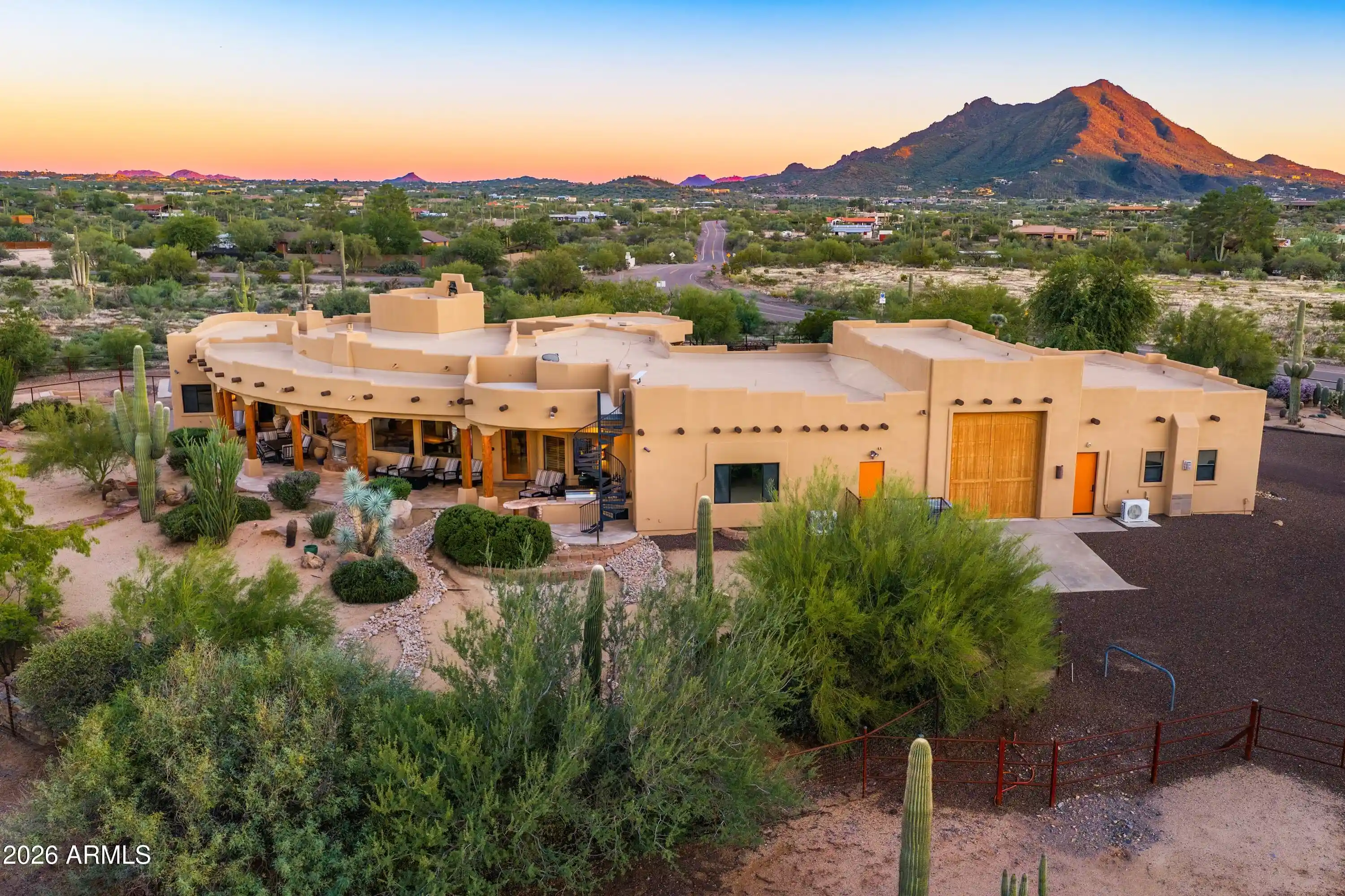 Photo 1 of Single family home for sale at 40025 N Spur Cross Rd, Cave Creek, AZ 85331 | MLS# 7089897 | Listing updated on 2026-10-07
