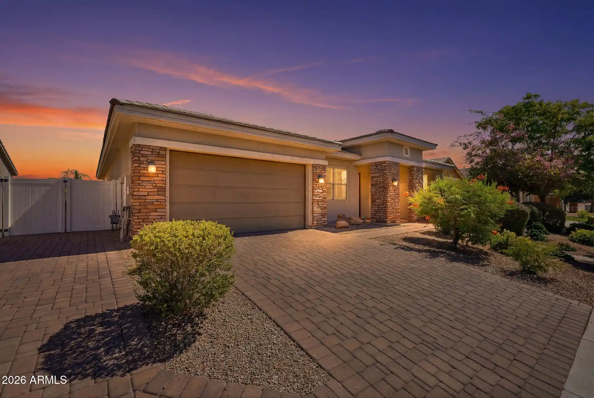 Photo 1 of Single family home for sale at 2522 E Pleasant Ln, Phoenix, AZ 85042 | MLS# 7082710 | Listing updated on 2026-10-21