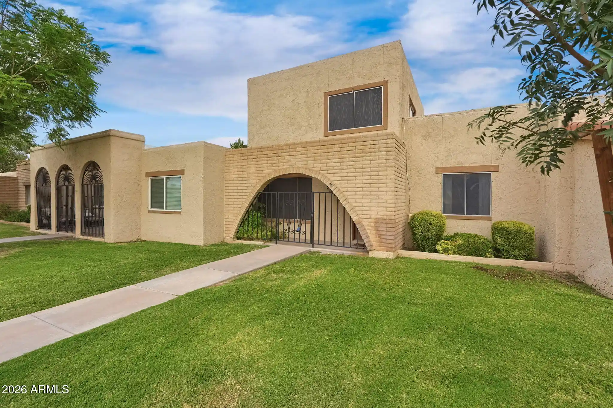 Townhouse for sale at 2126 E Villa Ct, Tempe, AZ 85282 | MLS# 7084761