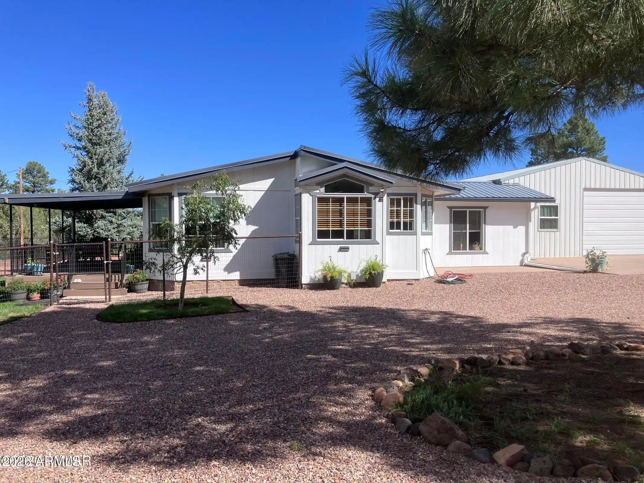 Photo 1 of Sale Pending at 1087 Aspen Way, Show Low, AZ 85901 | MLS# 7083165 | Listing updated on 2026-09-30