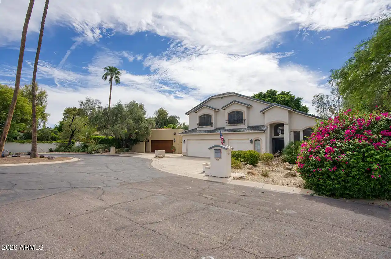 Single family home for sale at 625 W Ocotillo Rd, Phoenix, AZ 85013 | MLS# 7083516