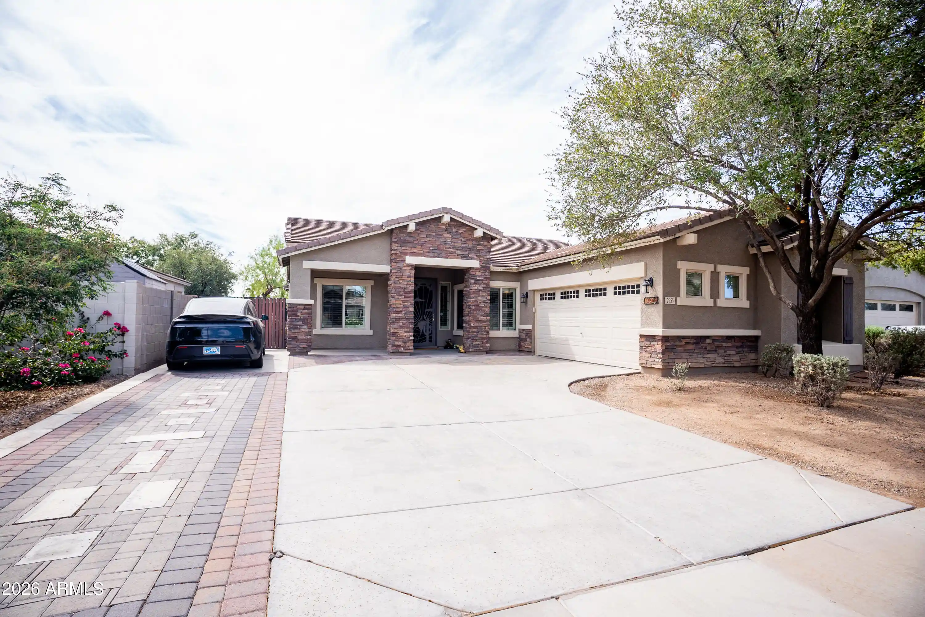 Photo 1 of Single family home for sale at 2955 E Santa Fe Ln, Gilbert, AZ 85297 | MLS# 7084385 | Listing updated on 2026-10-21