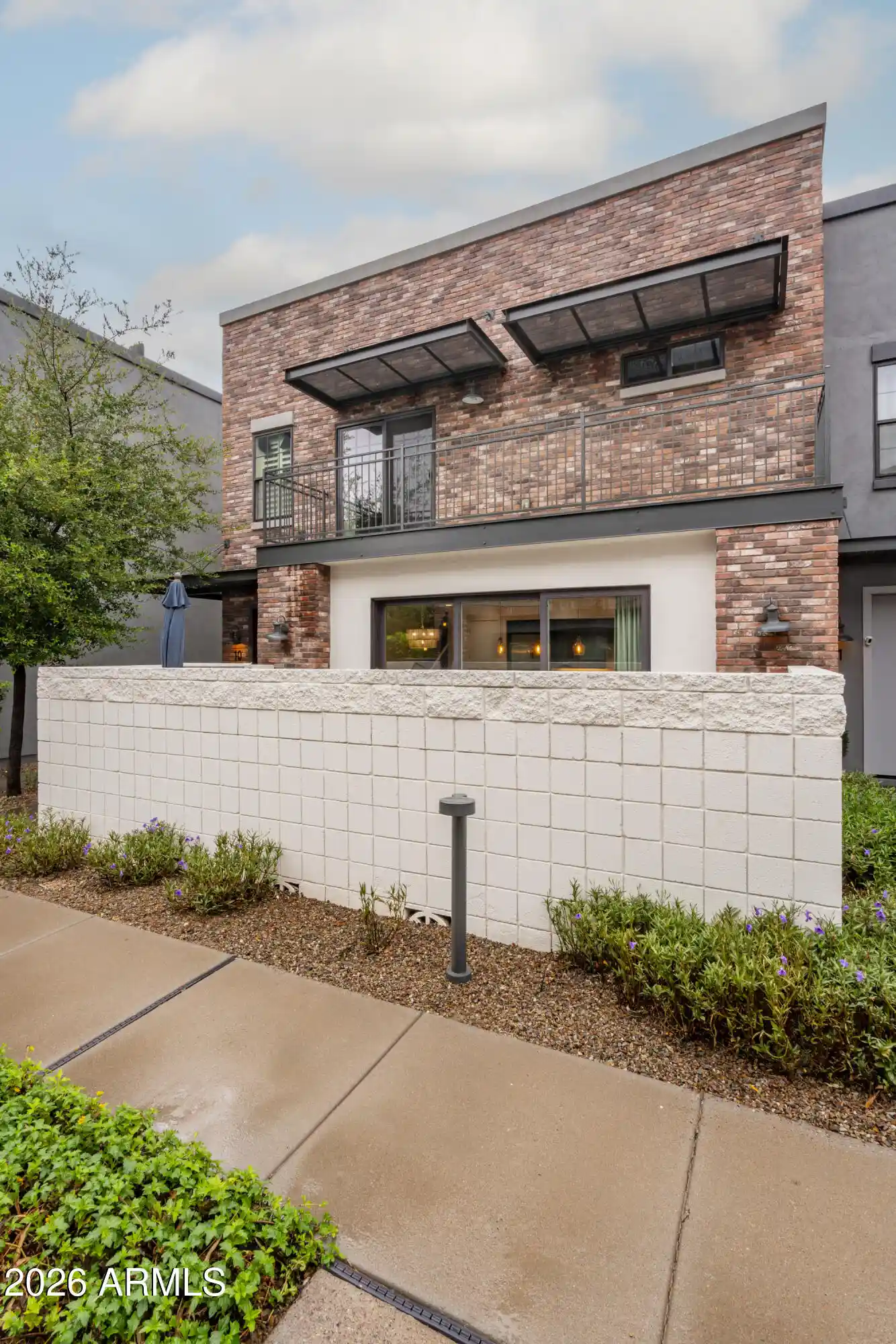 Townhouse for sale at 240 W Missouri Ave #10, Phoenix, AZ 85013 | MLS# 7088249
