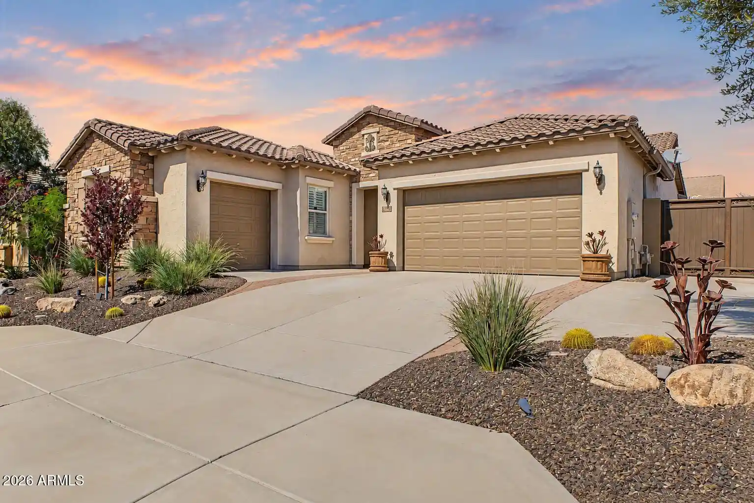 Photo 1 of Sale Pending at 5540 W Alyssa Ln, Phoenix, AZ 85083 | MLS# 7087607 | Listing updated on 2026-10-12