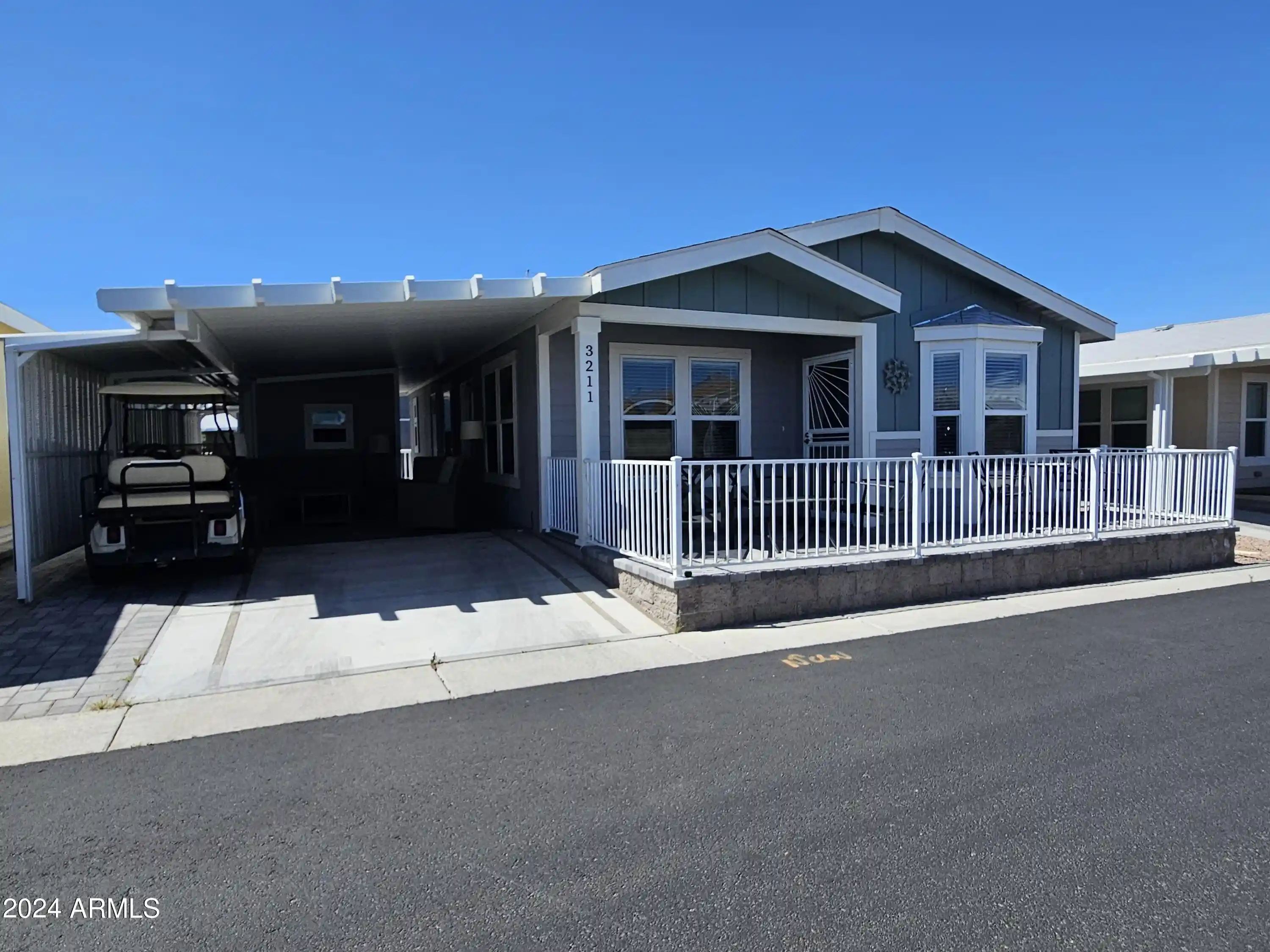 Photo 1 of Manufactured home for sale at 650 N Hawes Rd #3211, Mesa, AZ 85207 | MLS# 7086493 | Listing updated on 2026-09-30