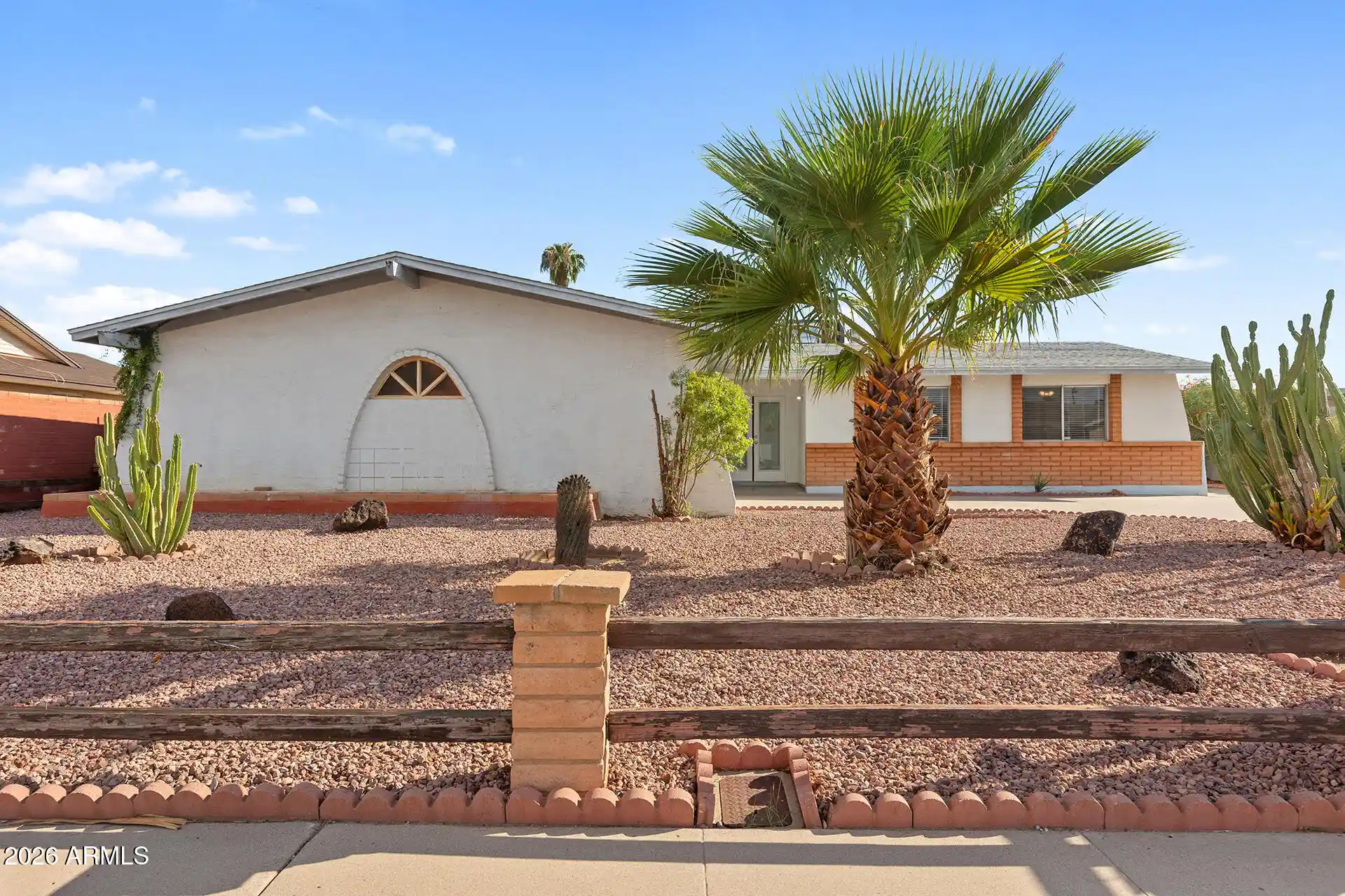 Photo 1 of Single family home for sale at 4635 W Laurel Ln, Glendale, AZ 85304 | MLS# 7084505 | Listing updated on 2026-10-29