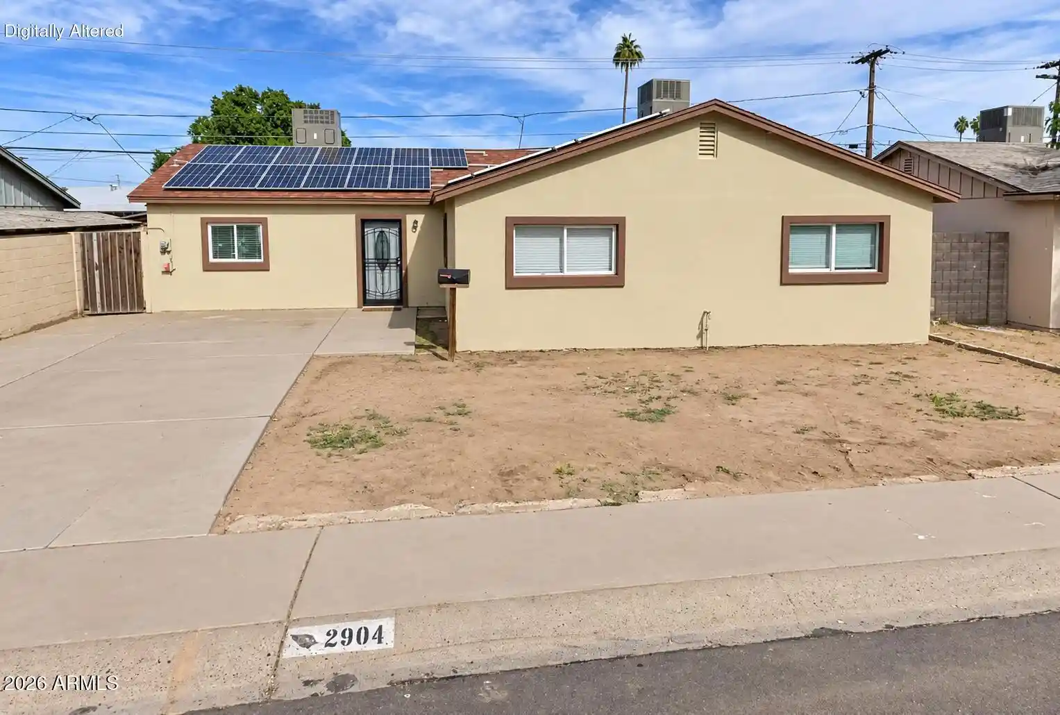 Photo 1 of Sale Pending at 2904 W Cactus Rd, Phoenix, AZ 85029 | MLS# 7085614 | Listing updated on 2026-10-17
