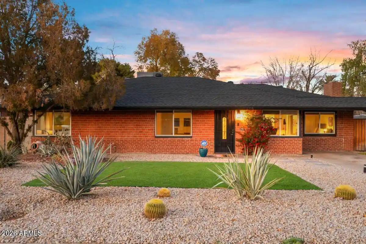 Photo 1 of Single family home for sale at 1716 W Berridge Ln, Phoenix, AZ 85015 | MLS# 7085163 | Listing updated on 2026-09-26