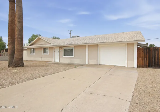 Photo 1 of Sale Pending at 1406 W Anderson Dr, Phoenix, AZ 85023 | MLS# 7087476 | Listing updated on 2026-10-28