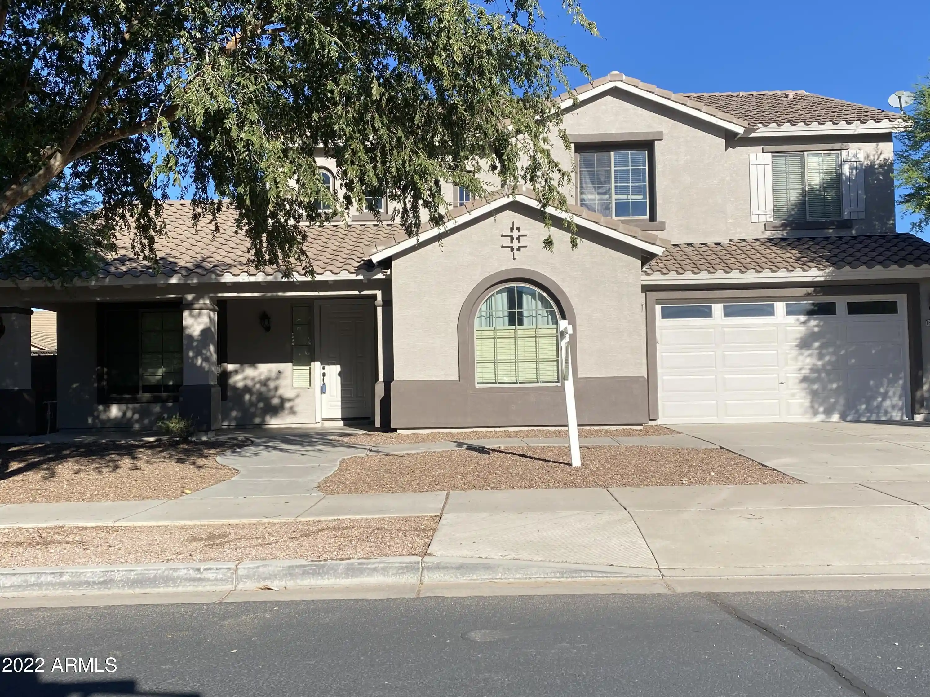Photo 1 of Single family home for sale at 18686 E Mockingbird Dr, Queen Creek, AZ 85142 | MLS# 7085687 | Listing updated on 2026-09-27