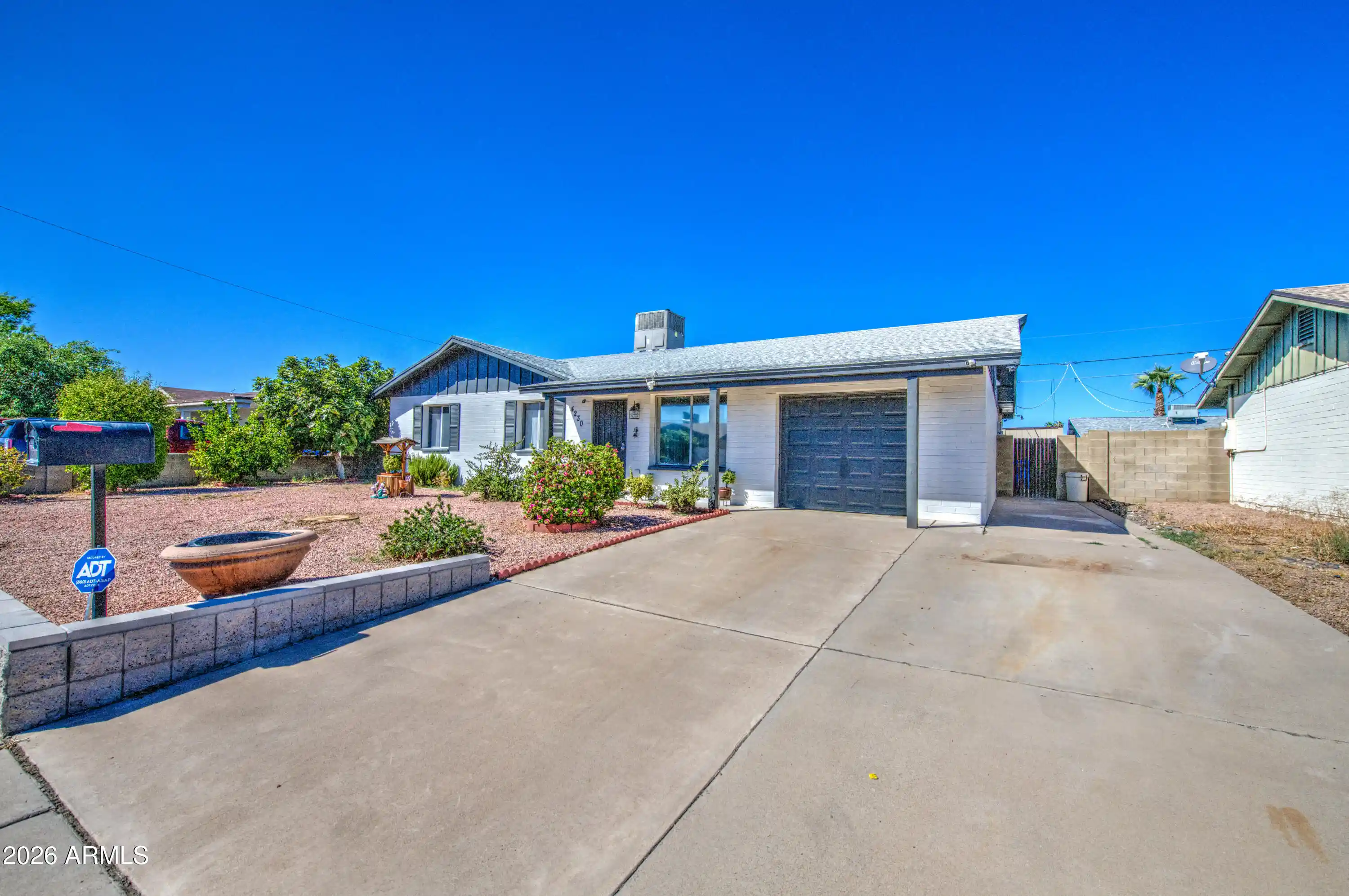 Photo 1 of Sale Pending at 4230 W Kaler Dr, Phoenix, AZ 85051 | MLS# 7086562 | Listing updated on 2026-10-15