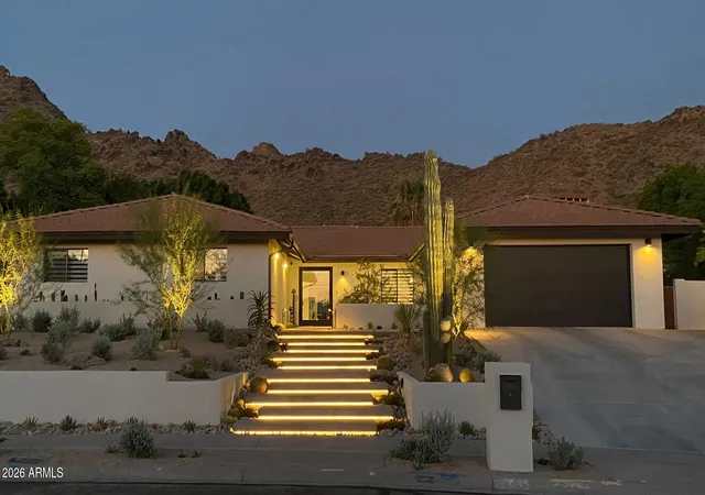 Photo 1 of Single family home for sale at 2241 E Nicolet Ave, Phoenix, AZ 85020 | MLS# 7087412 | Listing updated on 2026-10-30