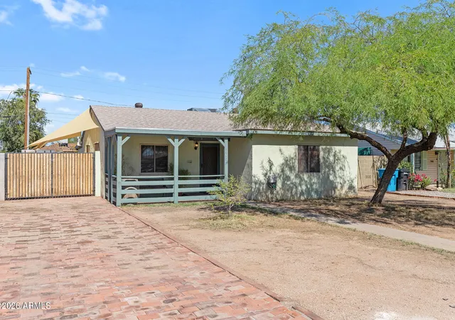 Single family home for sale at 1306 W Clarendon Ave, Phoenix, AZ 85013 | MLS# 7088610