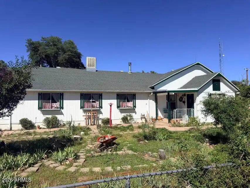 Photo 1 of Single family home for sale at 204 W Frontier St, Payson, AZ 85541 | MLS# 7091068 | Listing updated on 2026-10-09