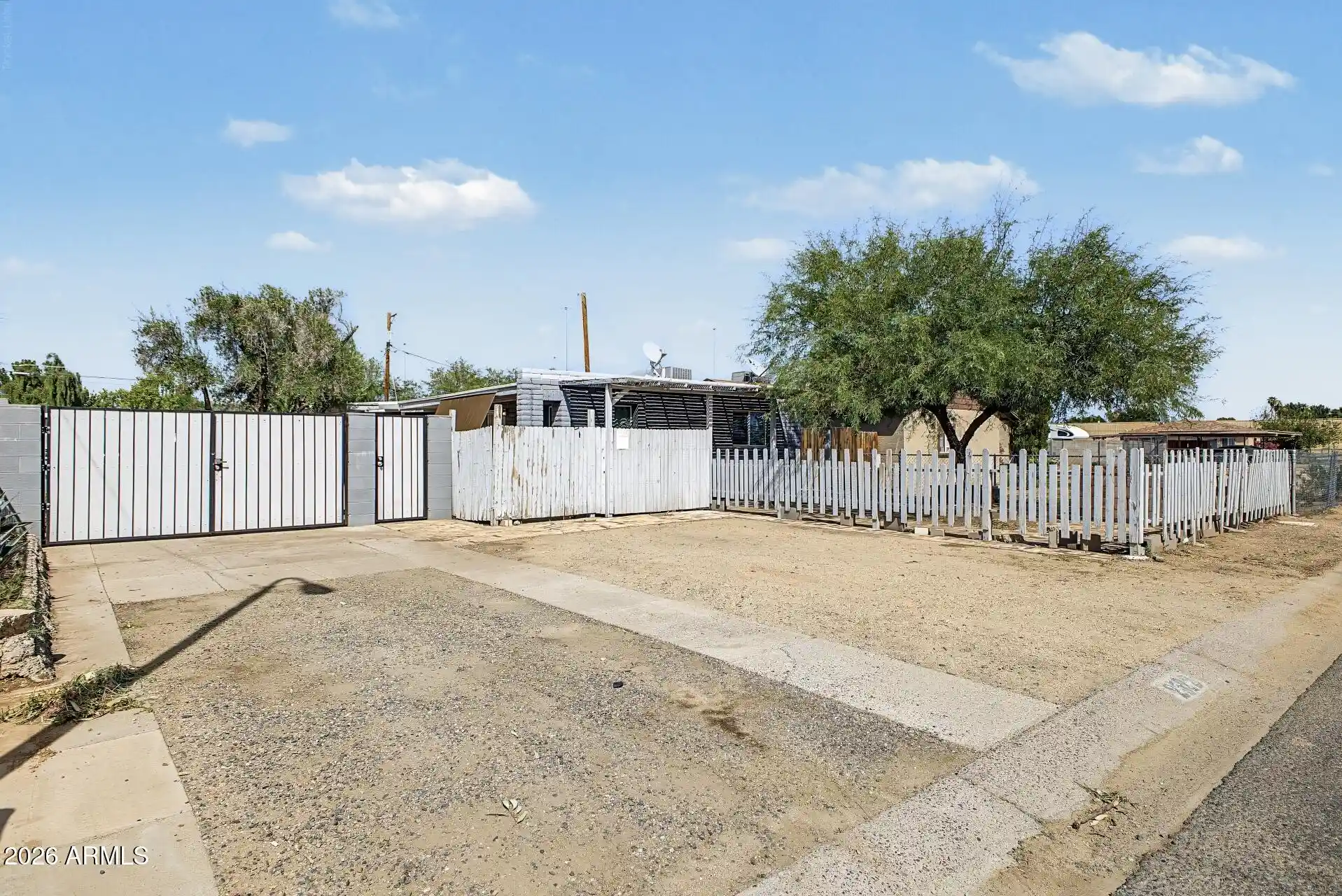 Photo 1 of Townhouse for sale at 2522 W Hayward Ave, Phoenix, AZ 85051 | MLS# 7092738 | Listing updated on 2026-10-25