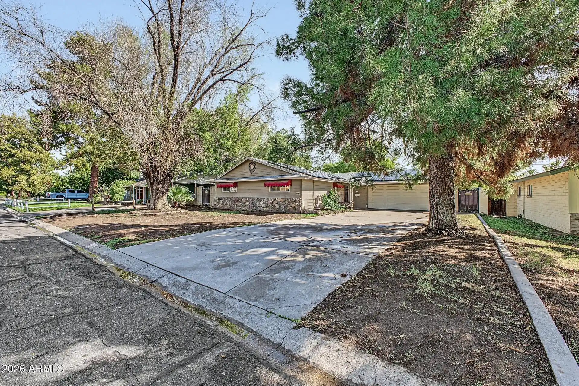 Photo 1 of Sale Pending at 6319 N 13th Place, Phoenix, AZ 85014 | MLS# 7087819 | Listing updated on 2026-10-05