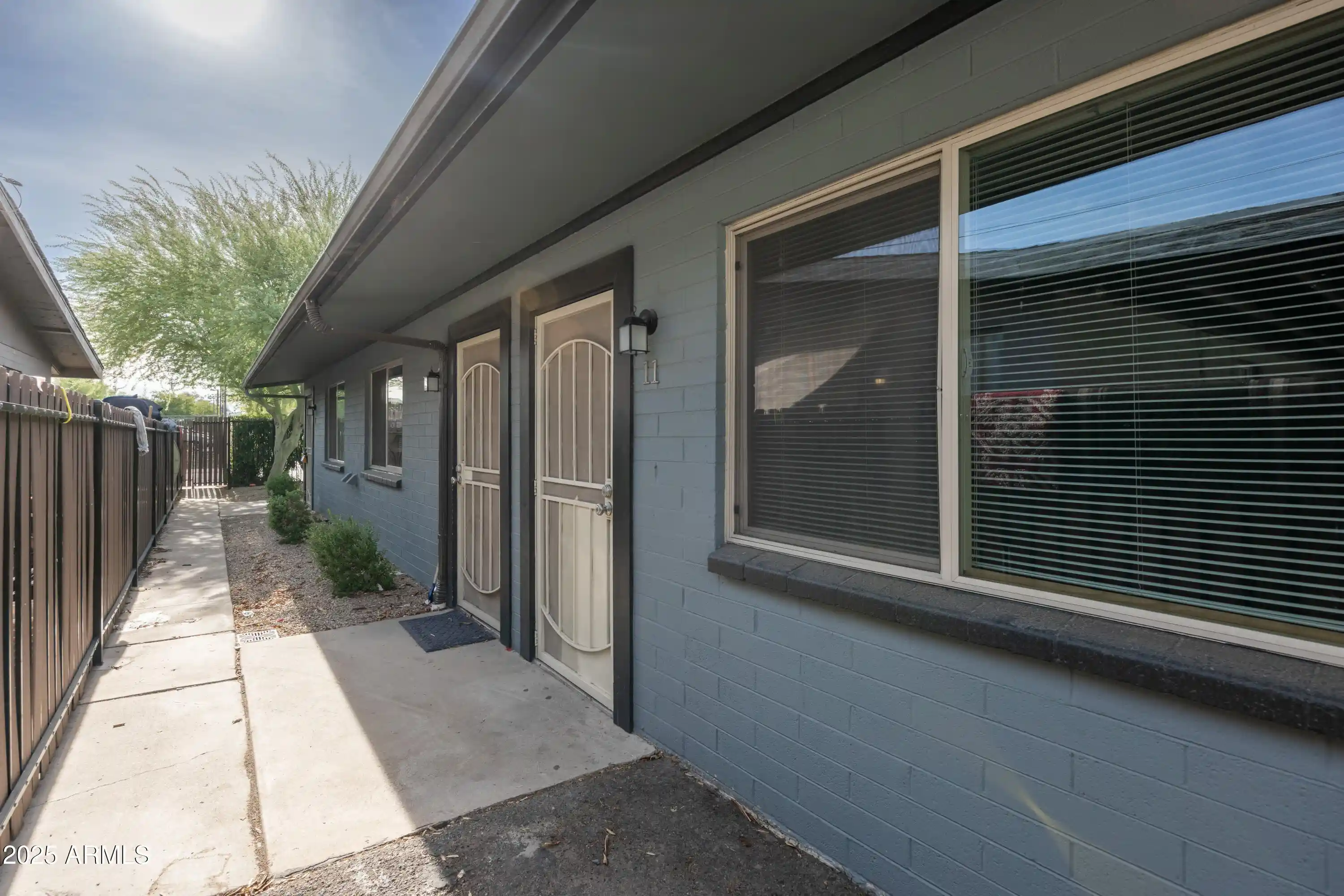 Photo 1 of Townhouse for sale at 9450 N 17th Avenue, Phoenix, AZ 85021 | MLS# 7088947 | Listing updated on 2026-10-14