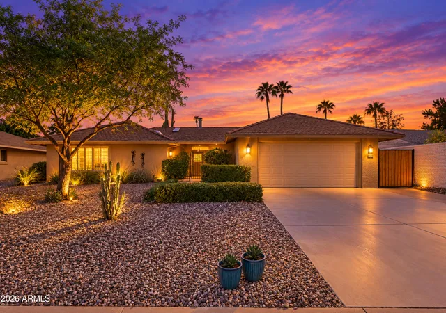 Photo 1 of Single family home for sale at 9519 W Country Clb Dr, Sun City, AZ 85373 | MLS# 7091300 | Listing updated on 2026-10-28
