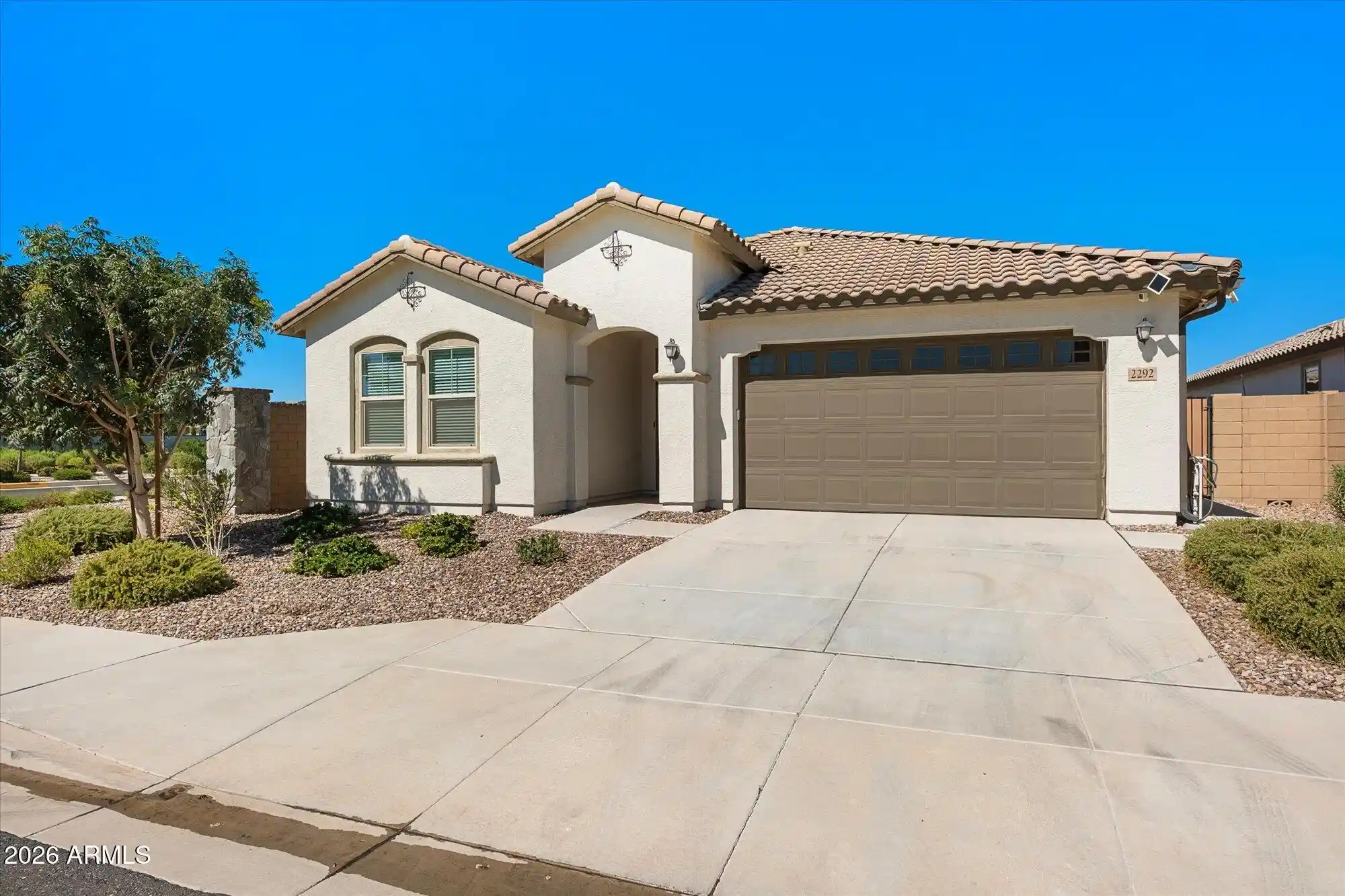 Photo 1 of Single family home for sale at 2292 E Ridgewood Ln, Gilbert, AZ 85298 | MLS# 7089912 | Listing updated on 2026-10-19