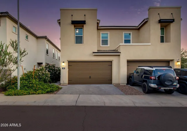 Photo 1 of Townhouse for sale at 5041 E Anderson Dr, Scottsdale, AZ 85254 | MLS# 7092275 | Listing updated on 2026-10-28